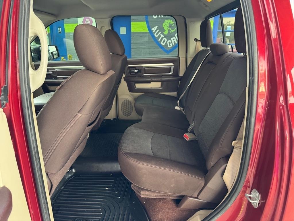 RAM 1500 SLT Crew Cab SWB 4WD 2015