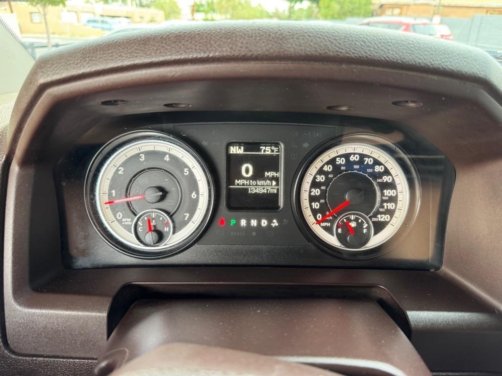 RAM 1500 SLT Crew Cab SWB 4WD 2015