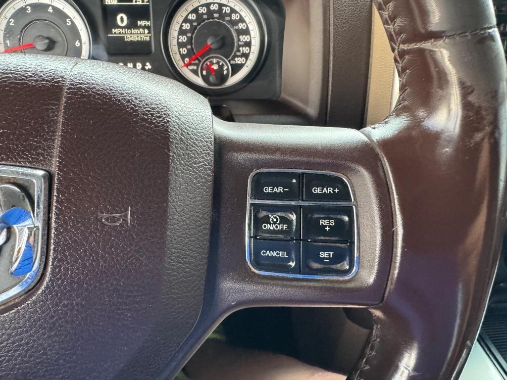 RAM 1500 SLT Crew Cab SWB 4WD 2015