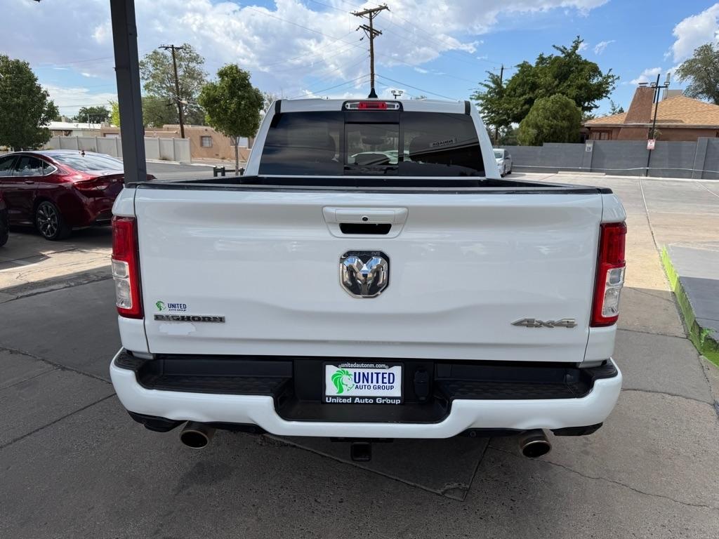 RAM 1500 Big Horn Crew Cab SWB 4WD 2022