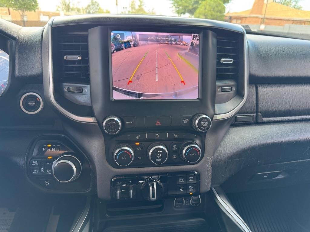 RAM 1500 Big Horn Crew Cab SWB 4WD 2022