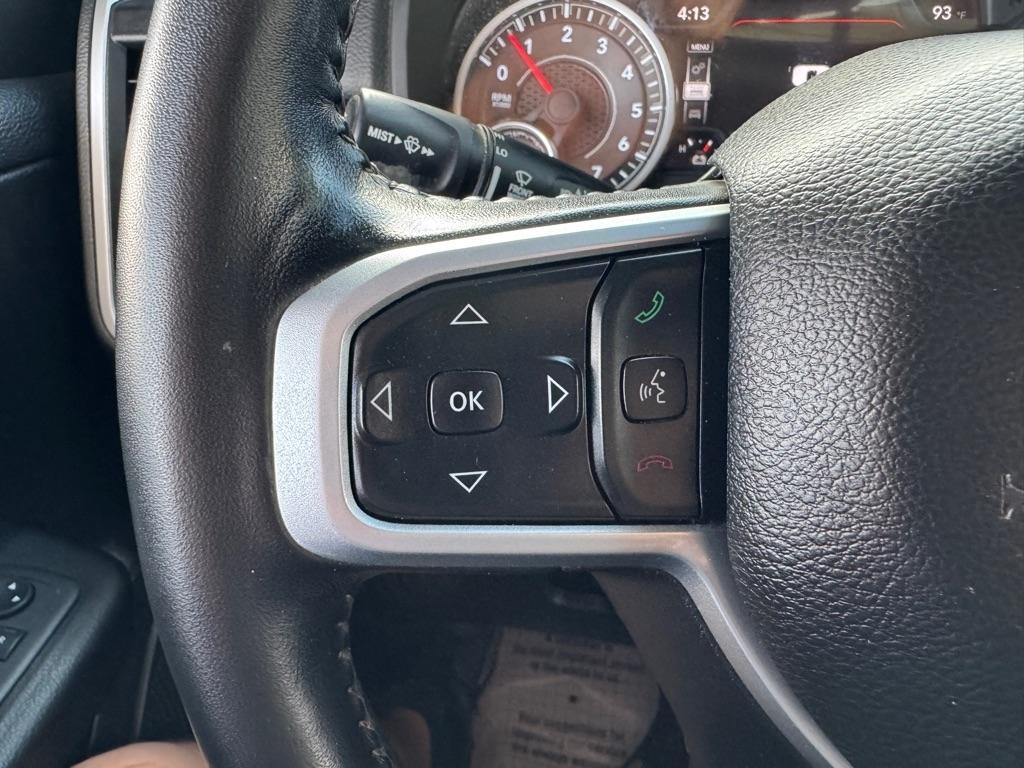 RAM 1500 Big Horn Crew Cab SWB 4WD 2022