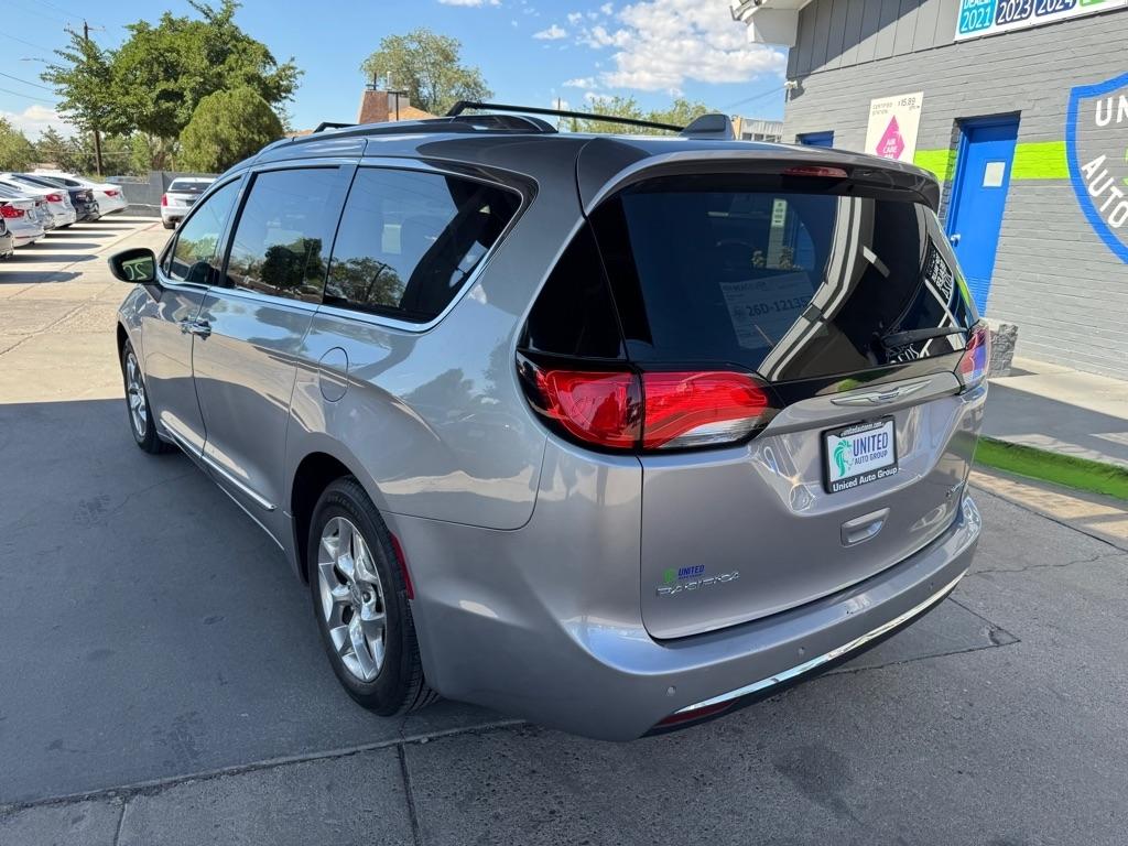 Chrysler Pacifica Limited 2018