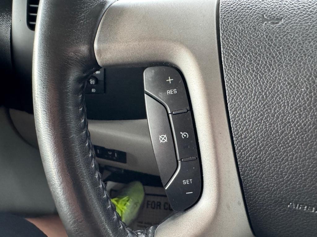 Chevrolet Silverado 1500 LT Crew Cab 2WD 2011