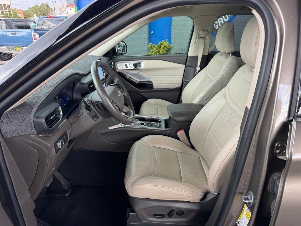 Ford Explorer Platinum AWD 2021