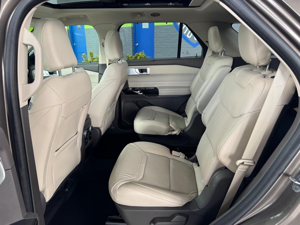 Ford Explorer Platinum AWD 2021