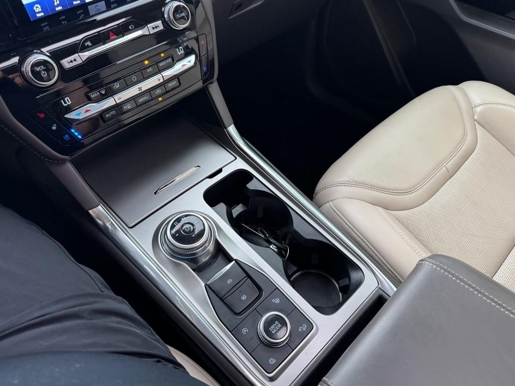 Ford Explorer Platinum AWD 2021