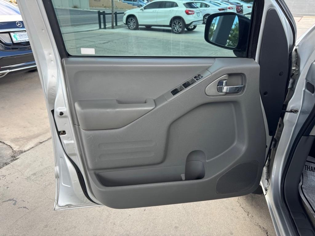 Nissan Frontier S Crew Cab 5AT 2WD 2018