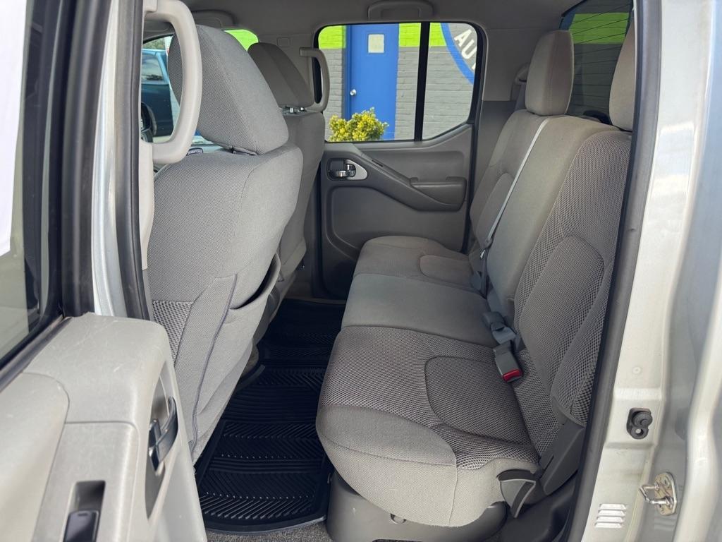 Nissan Frontier S Crew Cab 5AT 2WD 2018