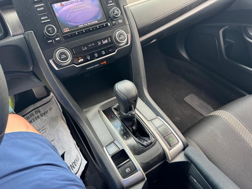 Honda Civic LX Sedan CVT 2017