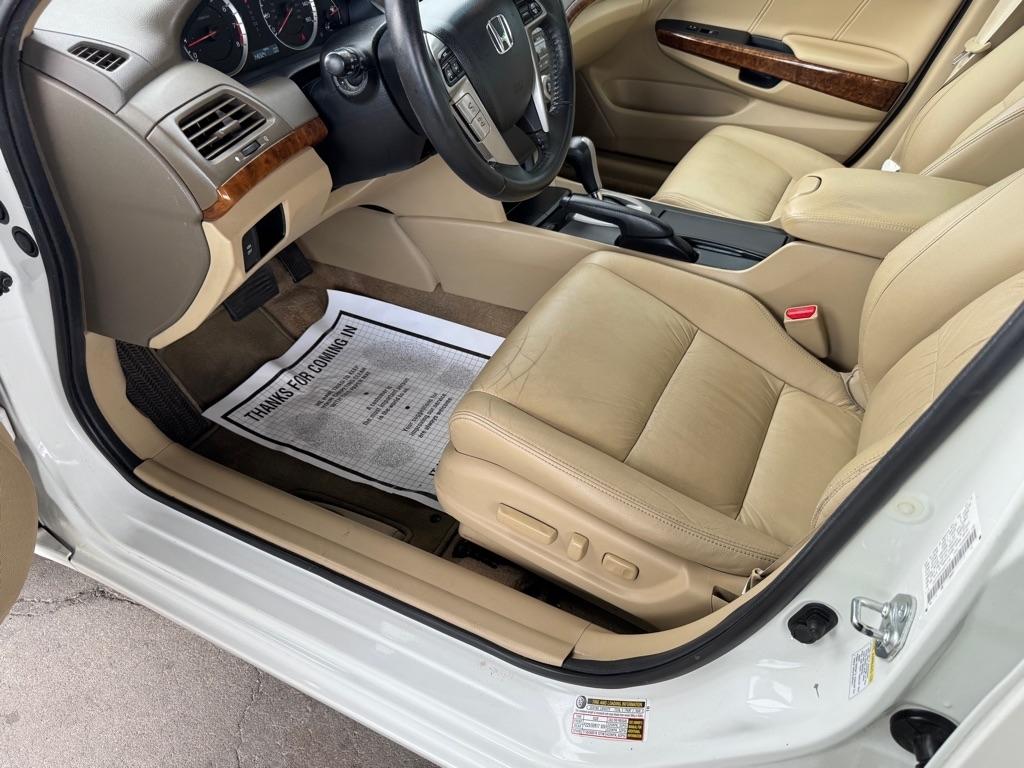 Honda Accord EX-L V-6 Sedan AT 2010