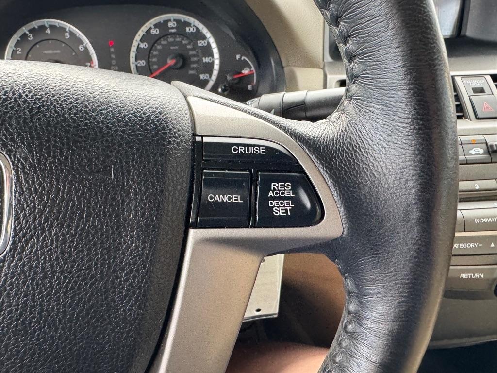 Honda Accord EX-L V-6 Sedan AT 2010