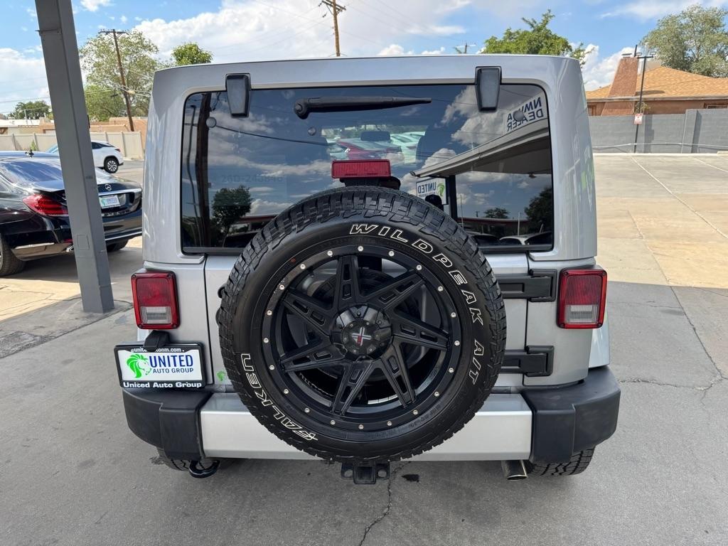Jeep Wrangler Unlimited Sahara 4WD 2014