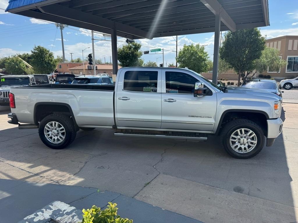 GMC Sierra 3500HD Denali Crew Cab Long Box 4WD 2019