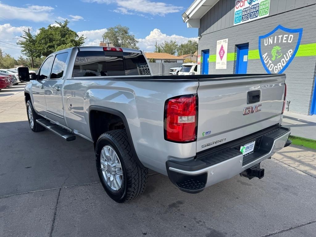 GMC Sierra 3500HD Denali Crew Cab Long Box 4WD 2019