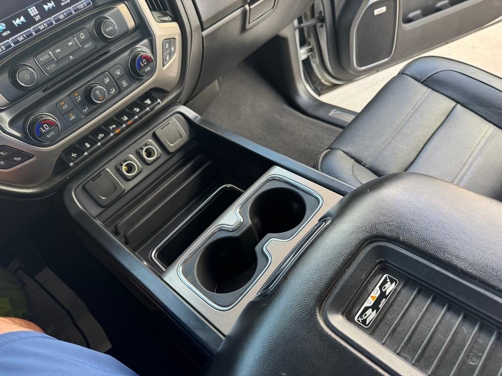 GMC Sierra 3500HD Denali Crew Cab Long Box 4WD 2019