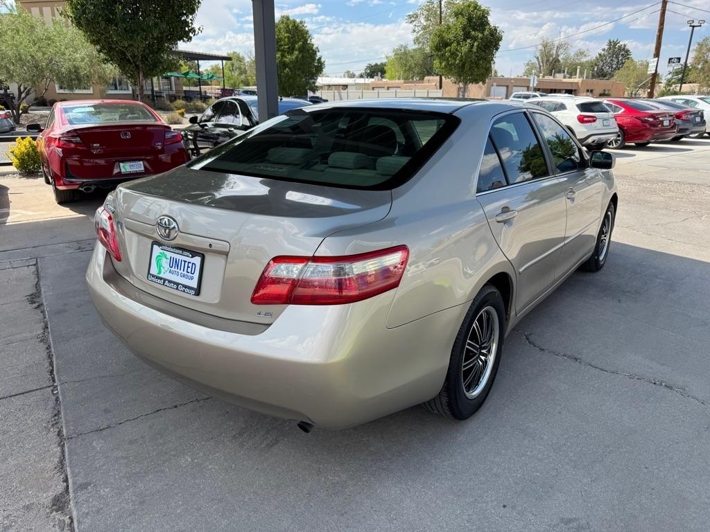 Toyota Camry SE 5-Spd AT 2009
