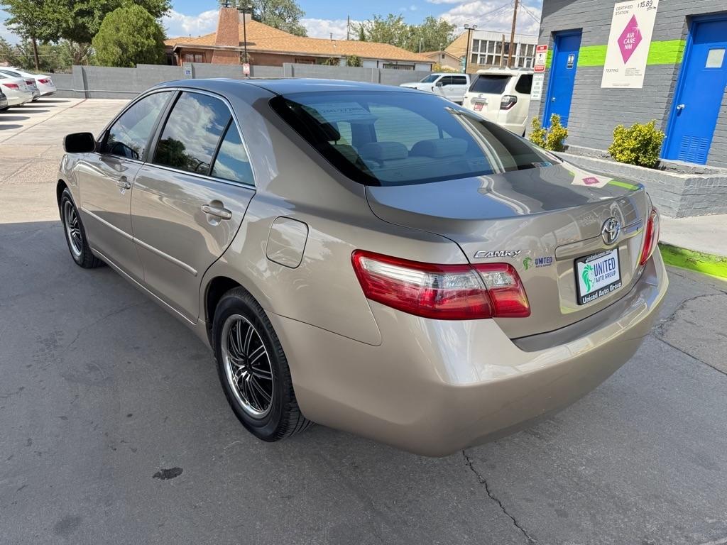 Toyota Camry SE 5-Spd AT 2009