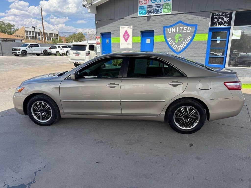 Toyota Camry SE 5-Spd AT 2009