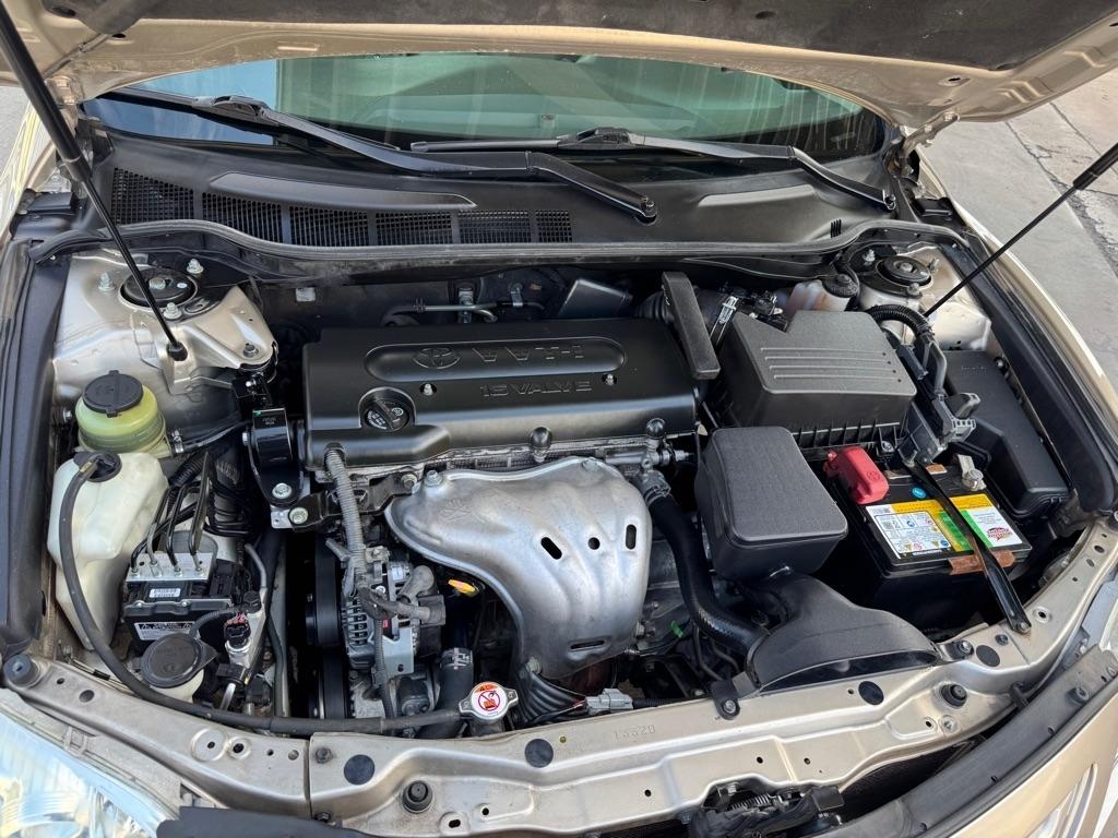 Toyota Camry SE 5-Spd AT 2009