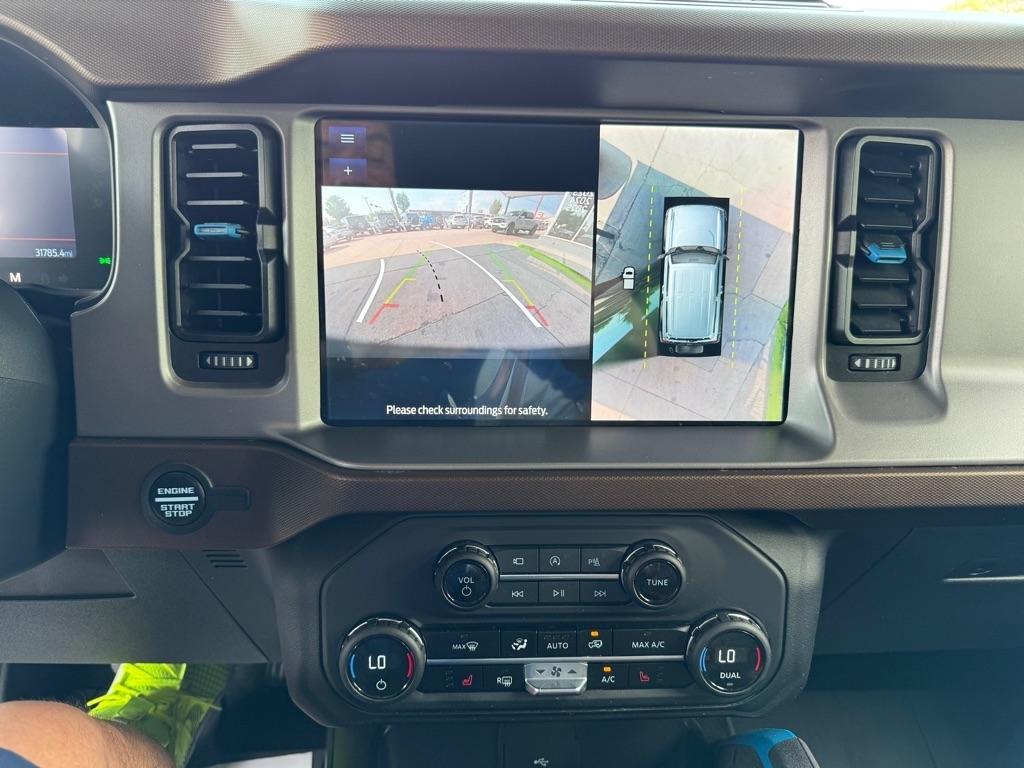 Ford Bronco Base 4-Door 2023