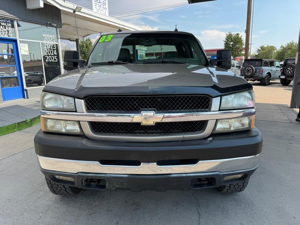Chevrolet Silverado 2500HD Crew Cab Long Bed 4WD 2003