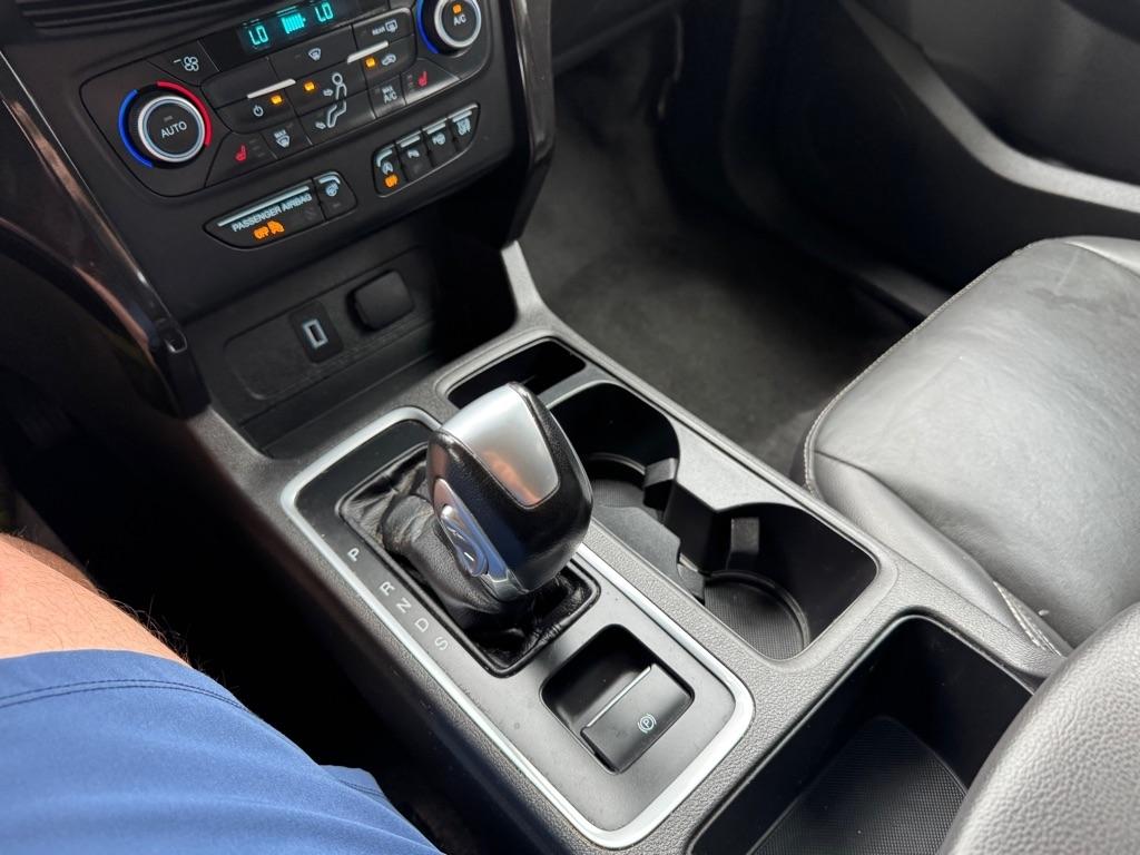 Ford Escape Titanium 4WD 2019