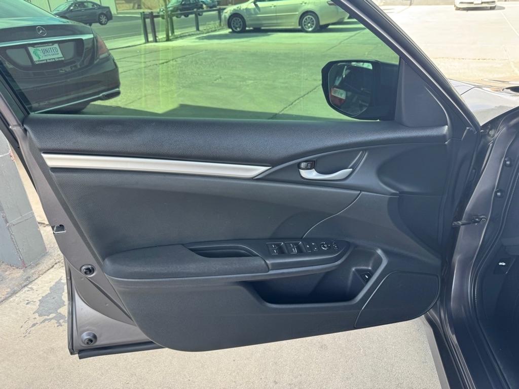 Honda Civic LX Sedan CVT 2016
