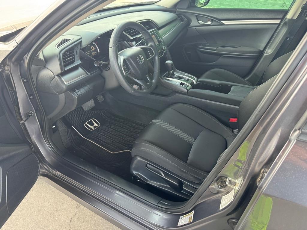 Honda Civic LX Sedan CVT 2016