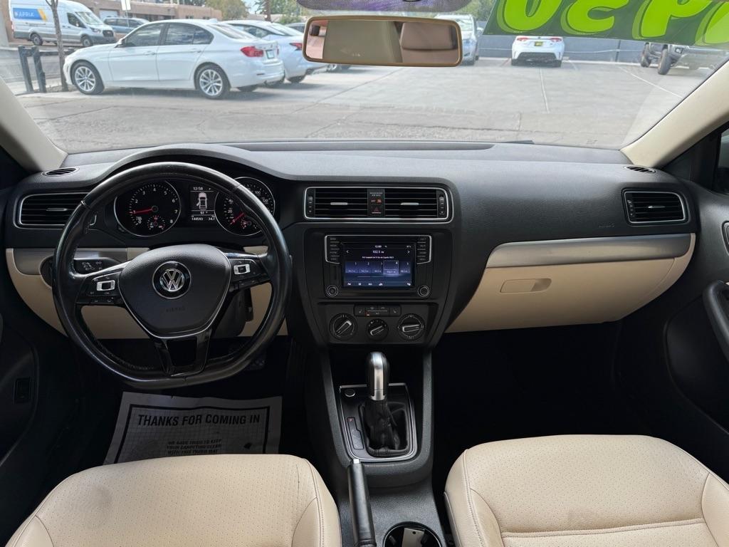 Volkswagen Jetta 1.4T SE 6A 2017