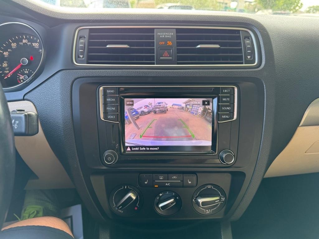 Volkswagen Jetta 1.4T SE 6A 2017