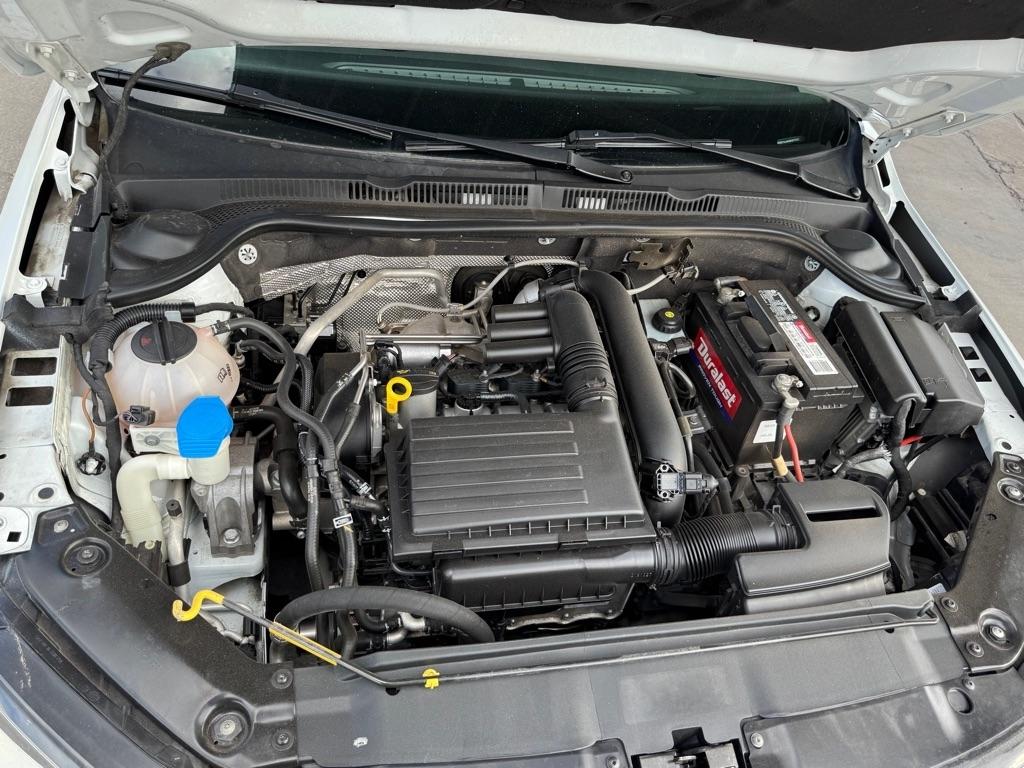 Volkswagen Jetta 1.4T SE 6A 2017