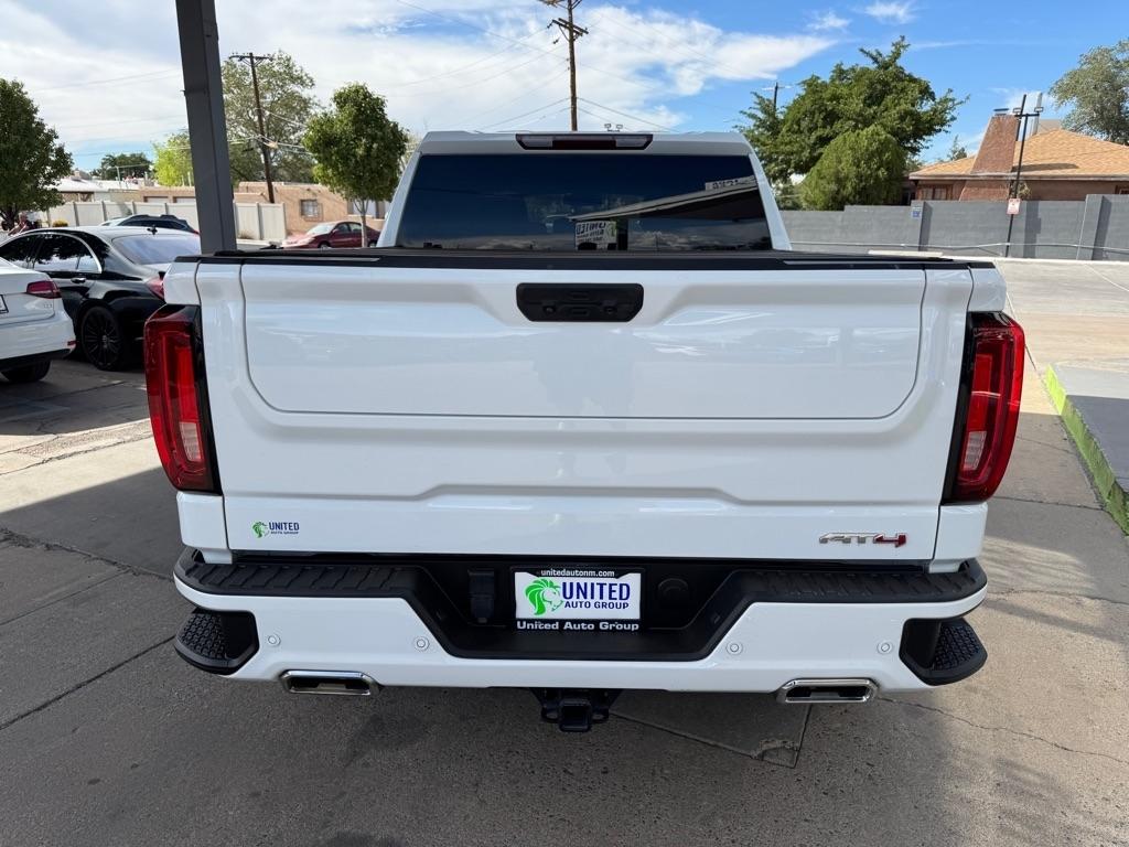 GMC Sierra 1500 4WD Crew Cab 147" AT4 2023