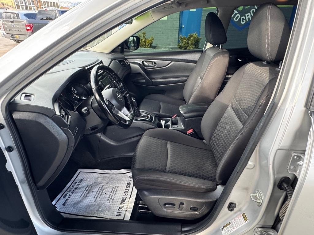Nissan Rogue AWD SV 2020