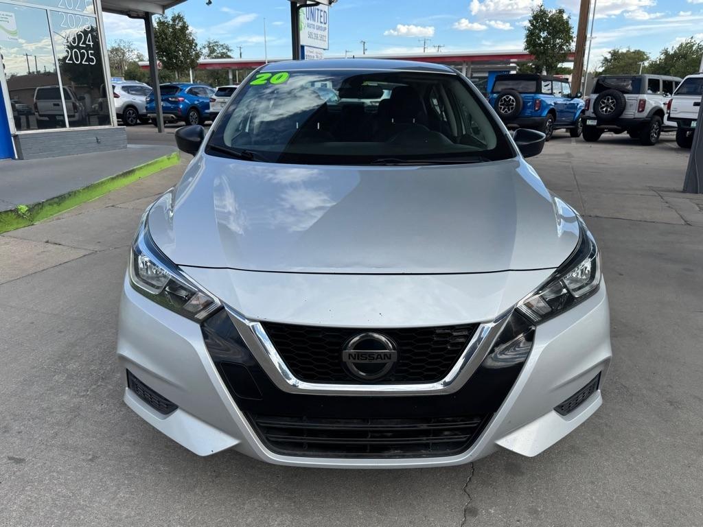 Nissan Versa S CVT 2020