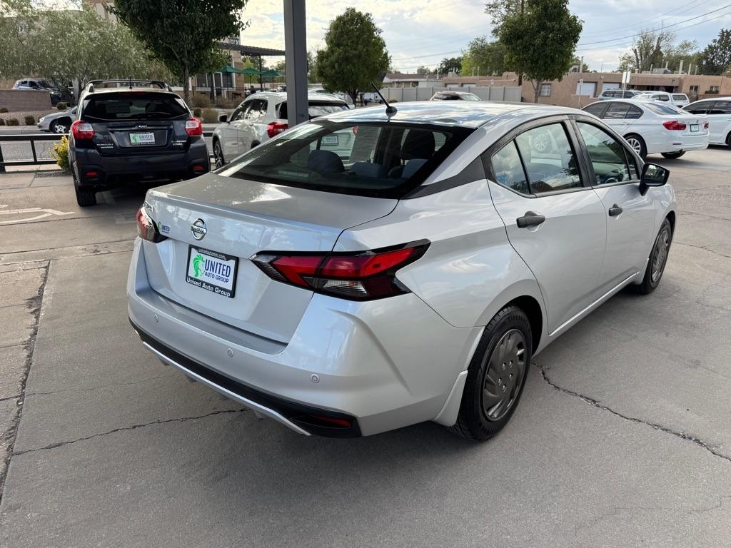 Nissan Versa S CVT 2020