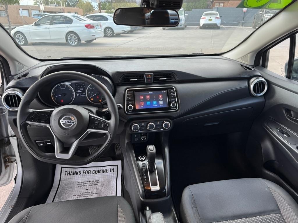 Nissan Versa S CVT 2020