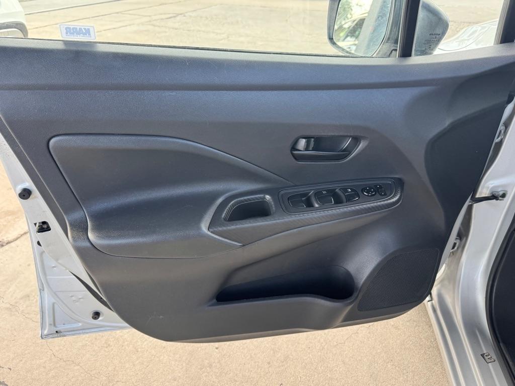 Nissan Versa S CVT 2020
