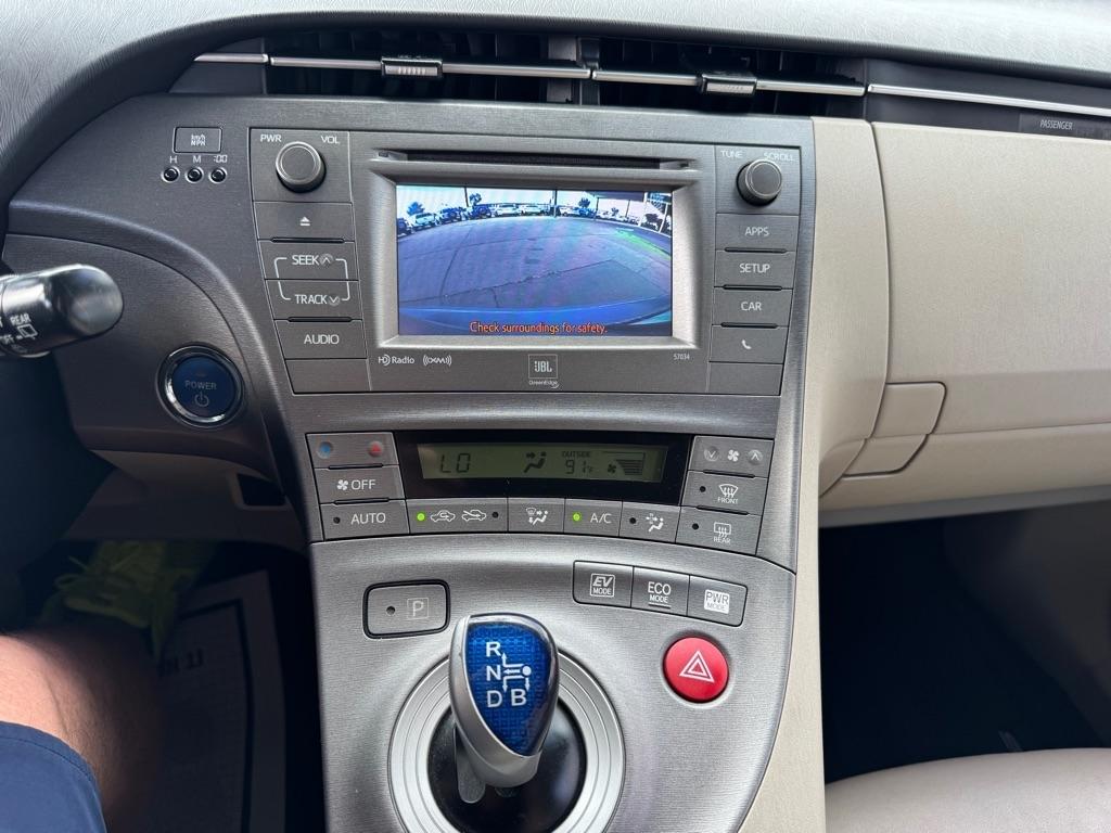 Toyota Prius 5dr HB Three (Natl) 2012