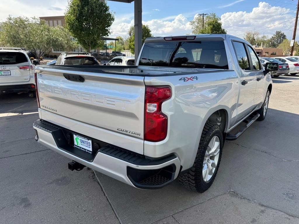 Chevrolet Silverado 1500 4WD Crew Cab 147" Custom 2022