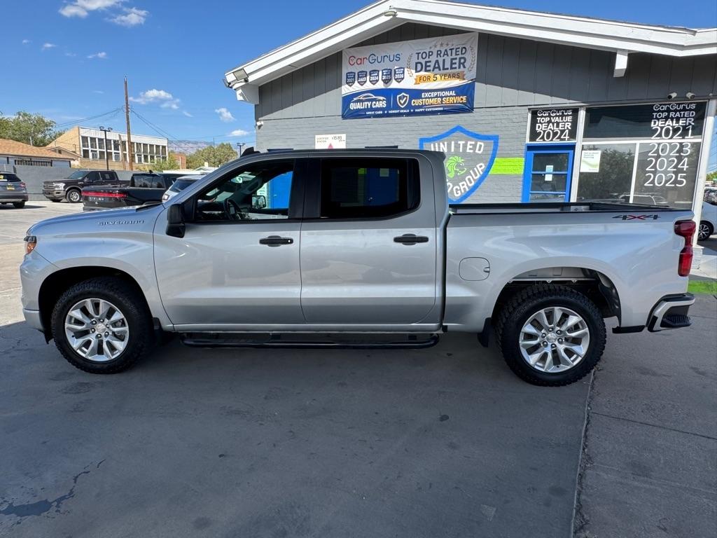 Chevrolet Silverado 1500 4WD Crew Cab 147" Custom 2022