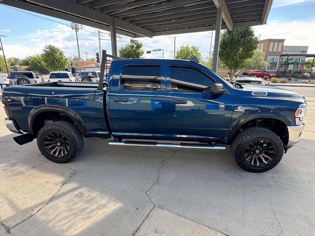 RAM 2500 Tradesman 4x4 Crew Cab 6'4" Box 2019