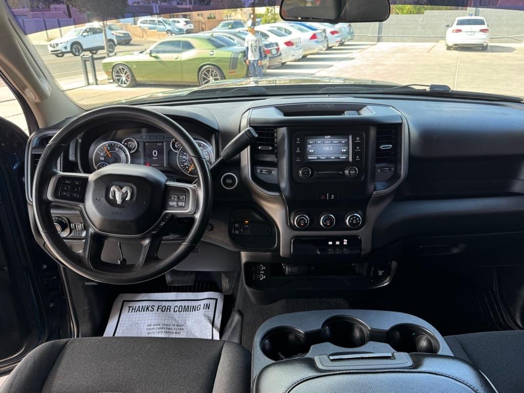 RAM 2500 Tradesman 4x4 Crew Cab 6'4" Box 2019