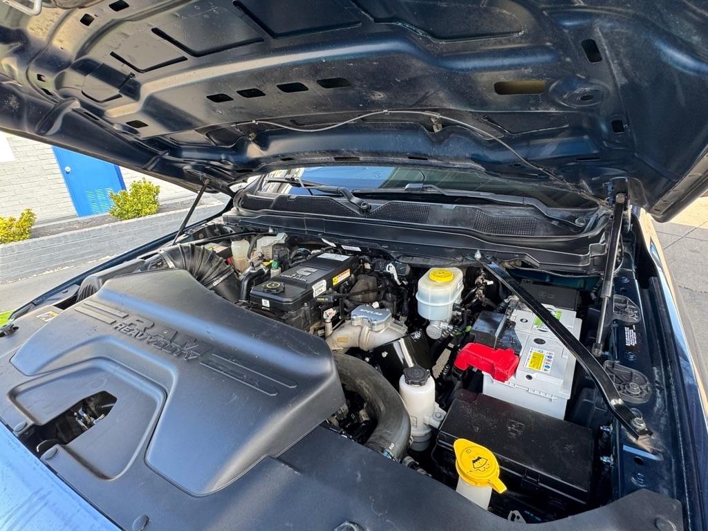 RAM 2500 Tradesman 4x4 Crew Cab 6'4" Box 2019