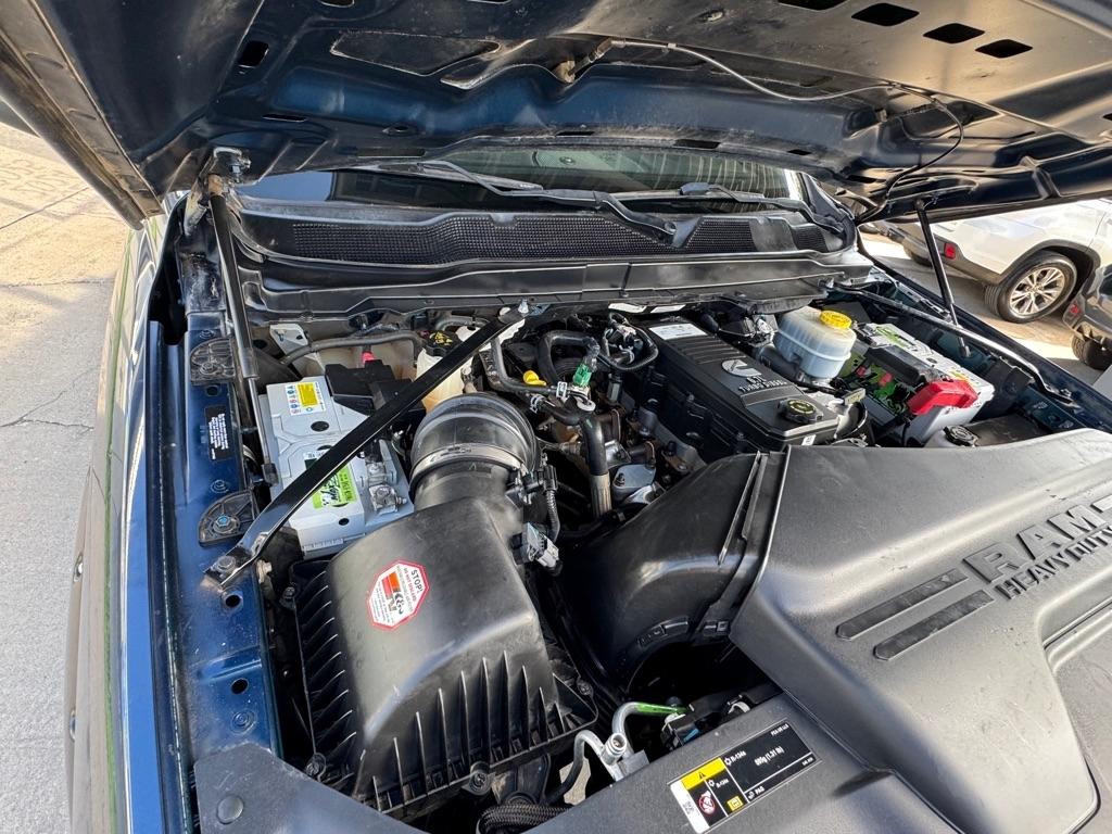 RAM 2500 Tradesman 4x4 Crew Cab 6'4" Box 2019