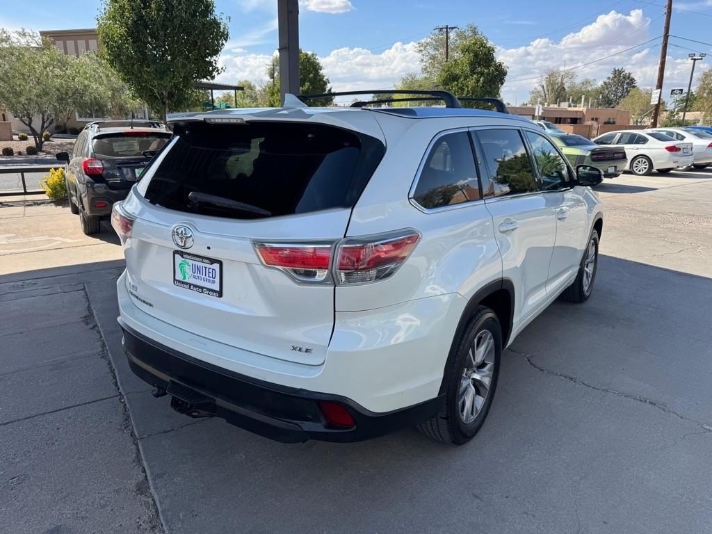 Toyota Highlander FWD 4dr V6 XLE (Natl) 2015