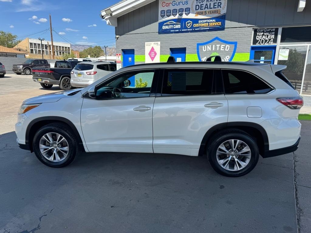 Toyota Highlander FWD 4dr V6 XLE (Natl) 2015