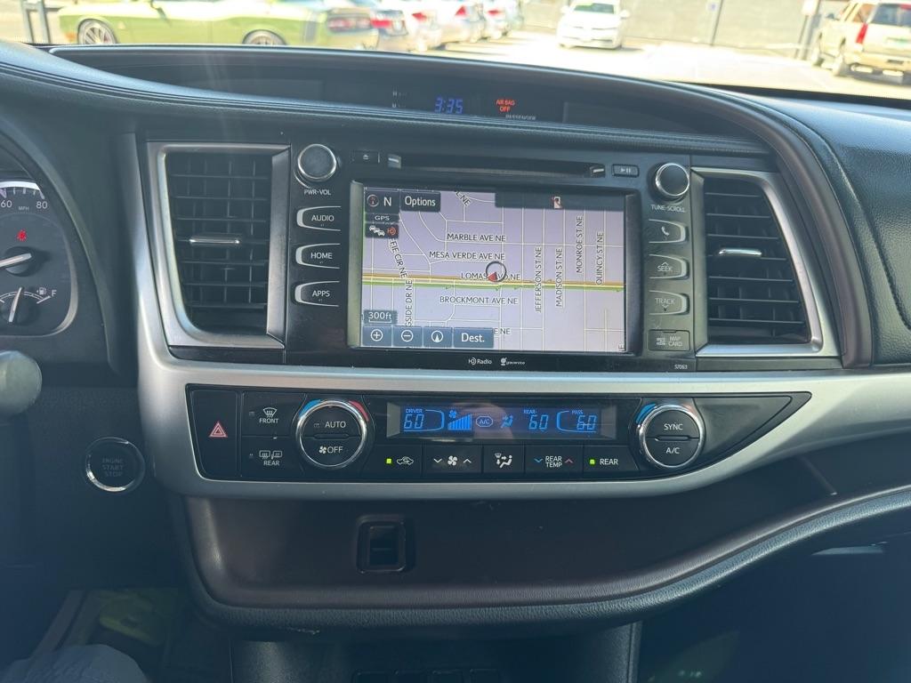 Toyota Highlander FWD 4dr V6 XLE (Natl) 2015