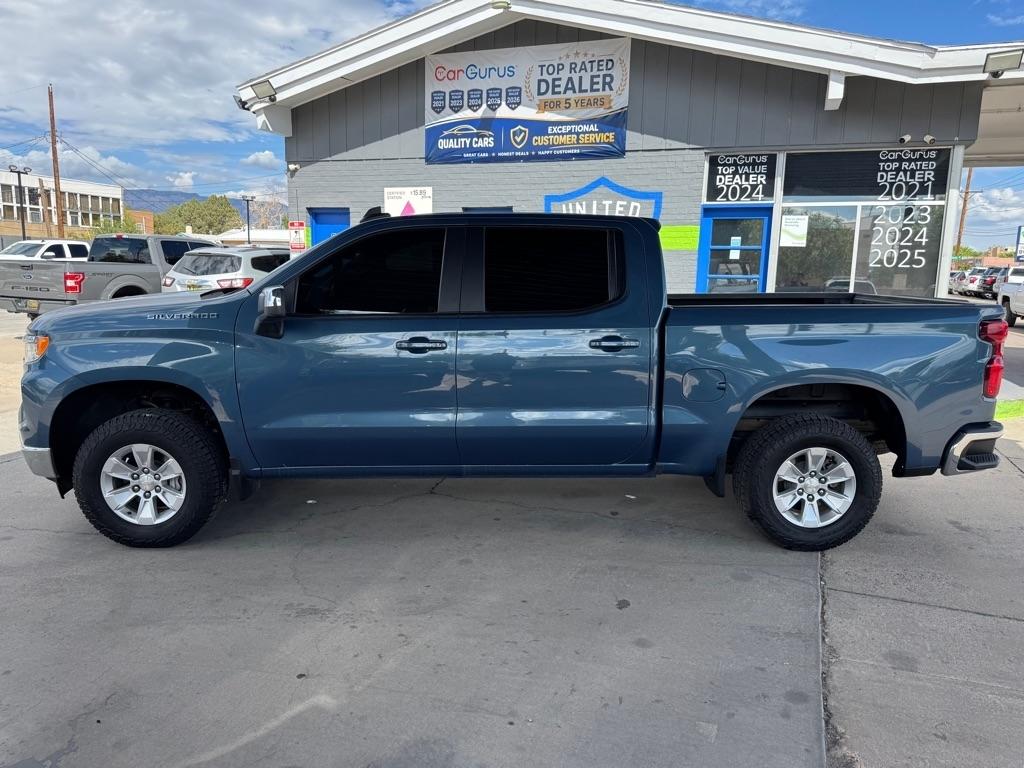 Chevrolet Silverado 1500 2WD Crew Cab 147" LT 2024