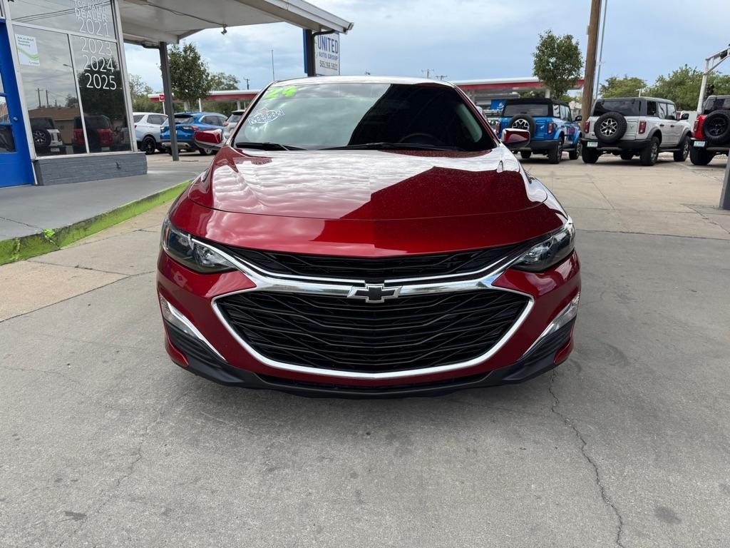 Chevrolet Malibu 4dr Sdn RS 2024
